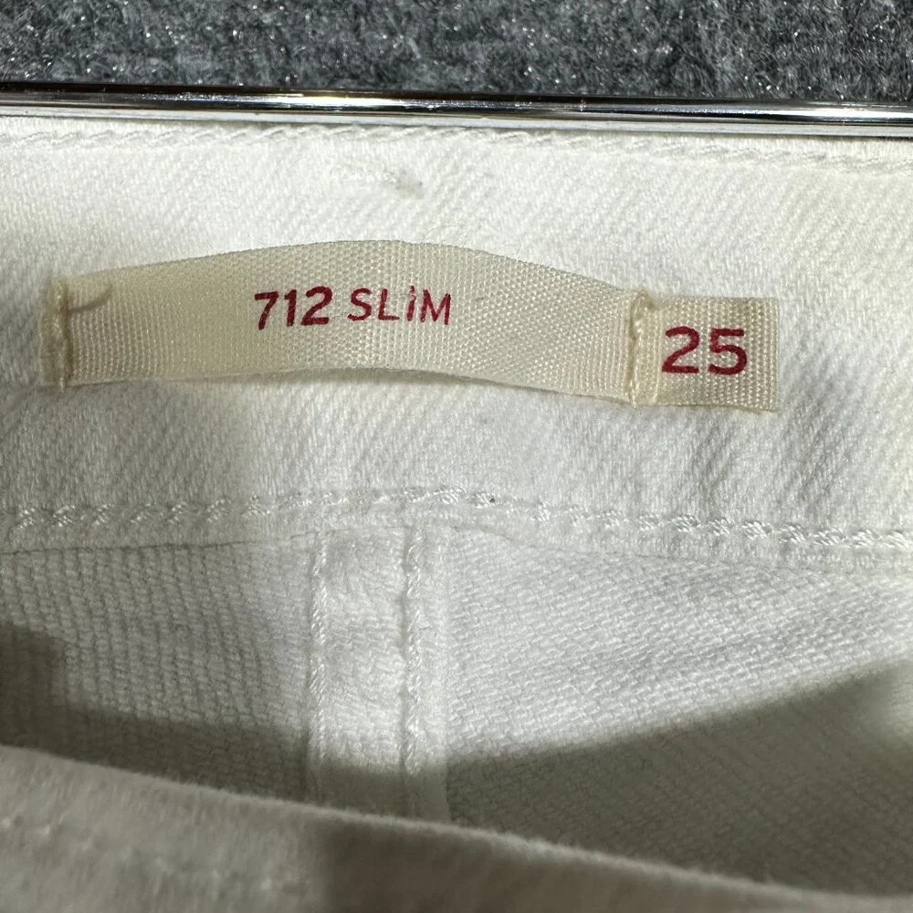 Levis 712 Slim Jeans Womens 25 White Cotton Stretch Pockets Tapered Leg - Picture 5 of 9